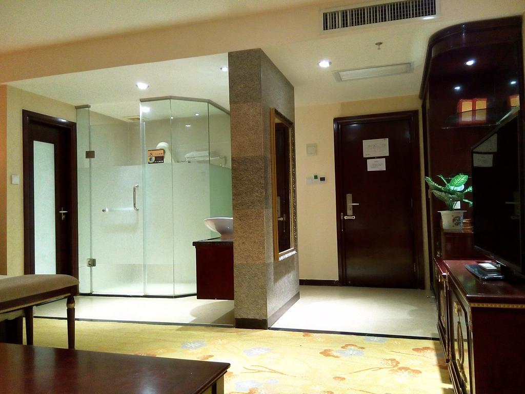 Guangzhou Li Gang Hotel גואנגג'ואו חדר תמונה